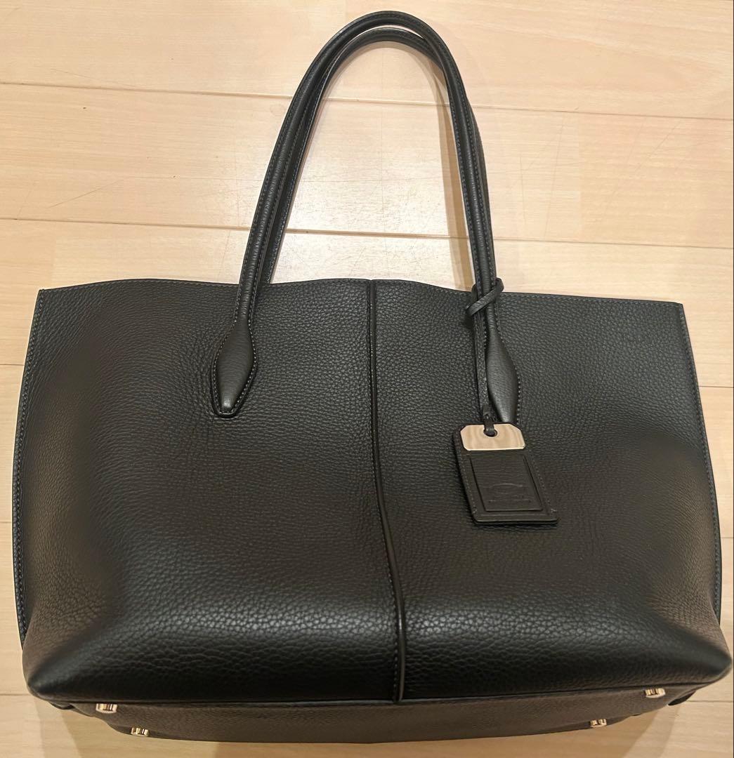 TOD's ジョイ　トートバッグ ブラック　レザー