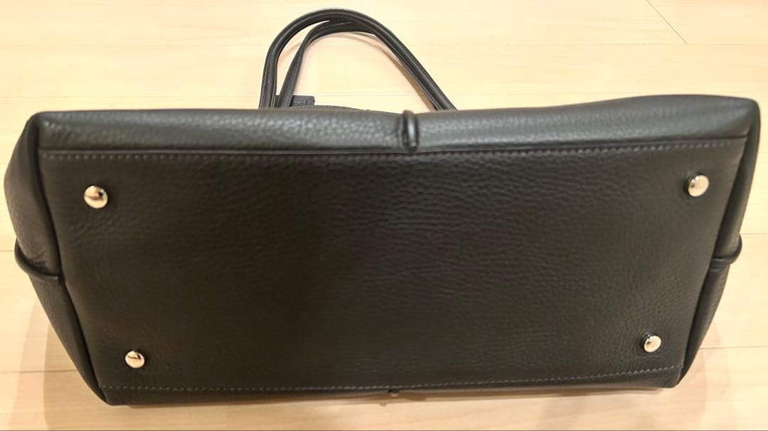 TOD's ジョイ　トートバッグ ブラック　レザー