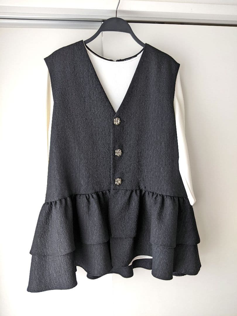 【極美品】フェンネル FENNEL ジャガードチュニックジレ ベスト ペプラム