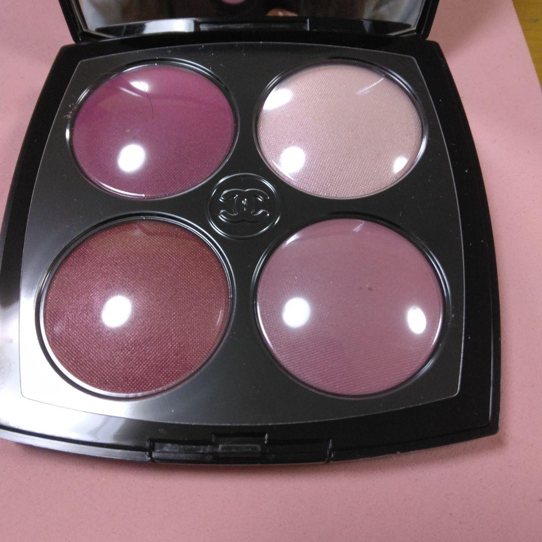 シャネル 限定 アイシャドウルージュヌワールコンフィダンス 巾着