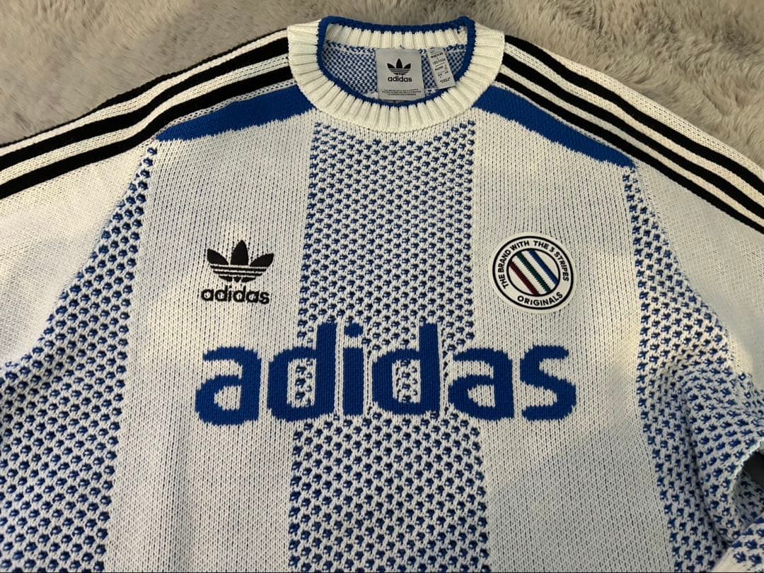 国内未入荷(韓国アディダス)adidas ストライプ ニットセーター LLサイズ