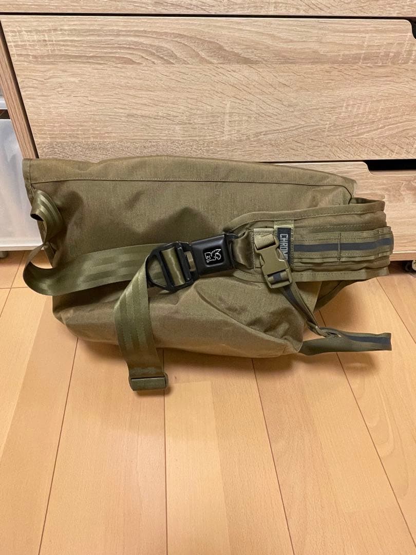 値下げ！Chrome オリーブグリーン メッセンジャーバッグ