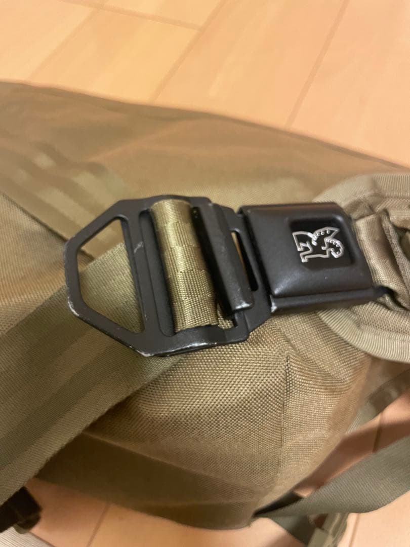 値下げ！Chrome オリーブグリーン メッセンジャーバッグ