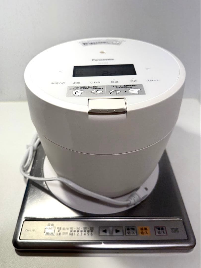 美品★パナソニック 炊飯器 5合 圧力IH SR-R10A-W 2024年製