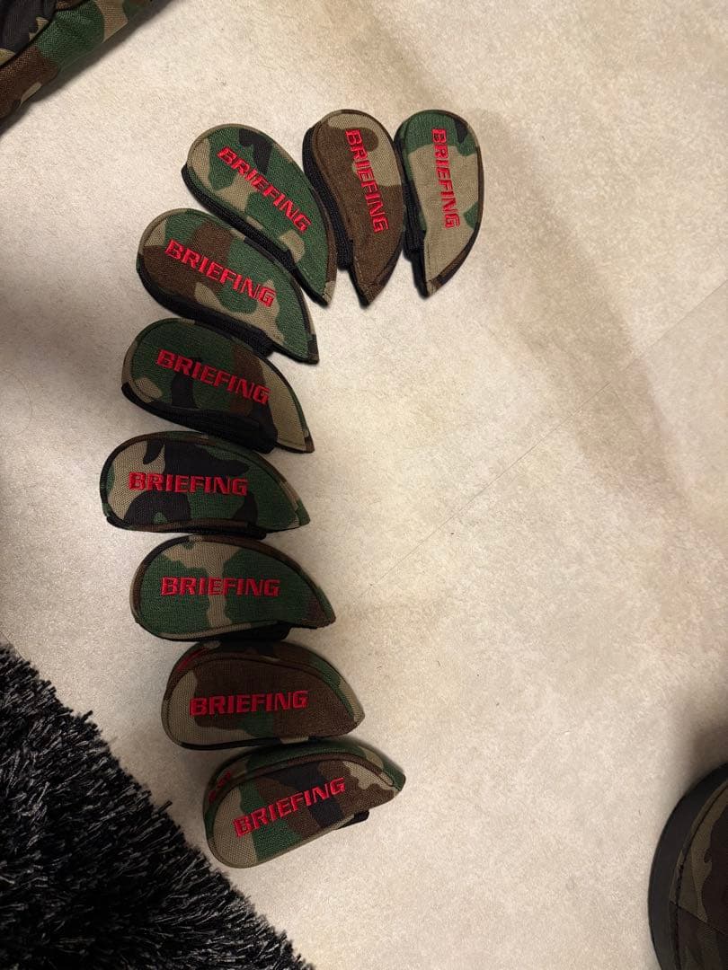 月曜日までの出品ですBRIEFING キャディバッグ　美品　ブリーフィング