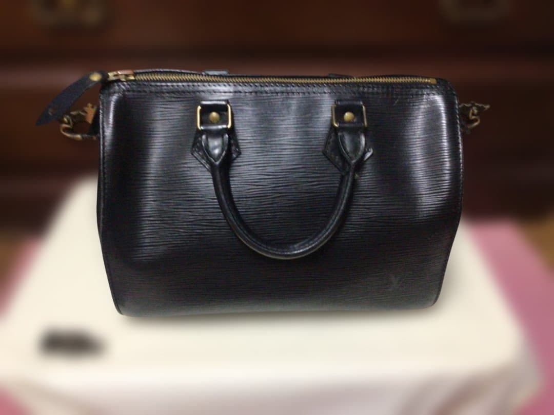 ルイヴィトン　エピレザー 黒 ハンドバッグ