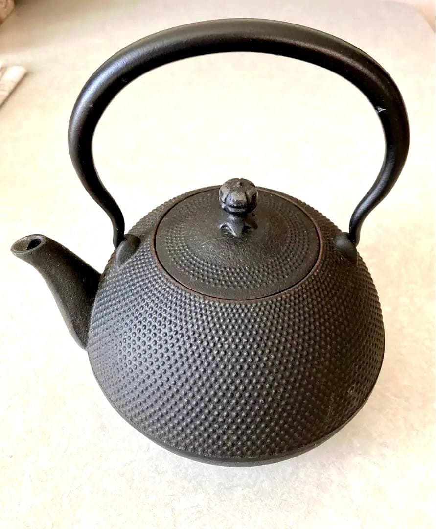 及源鋳造(O I G E N)南部鉄瓶　なつめアラレ1.2Ｌ【USED】