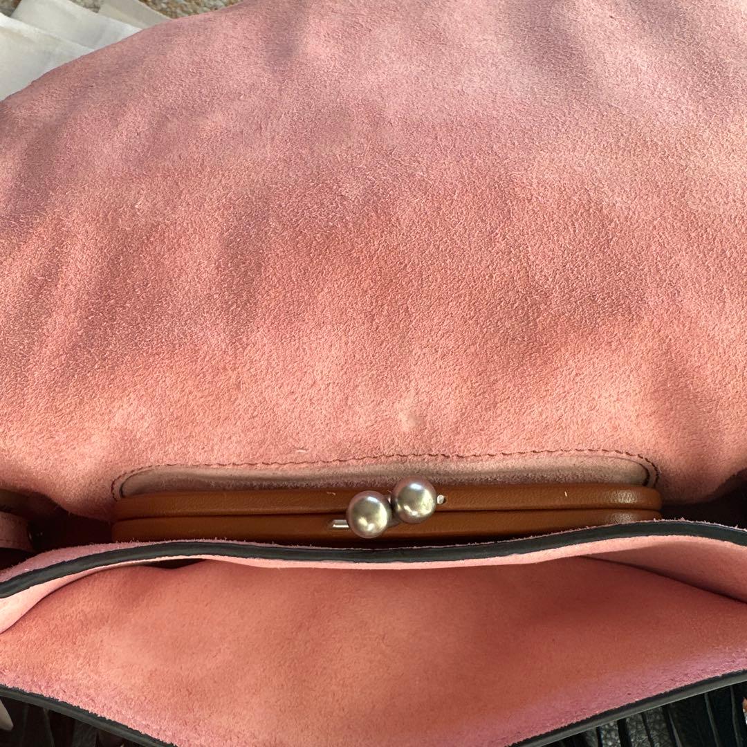 超美品COACH コーチ￼ パーティー、クラッチバッグ 黒花