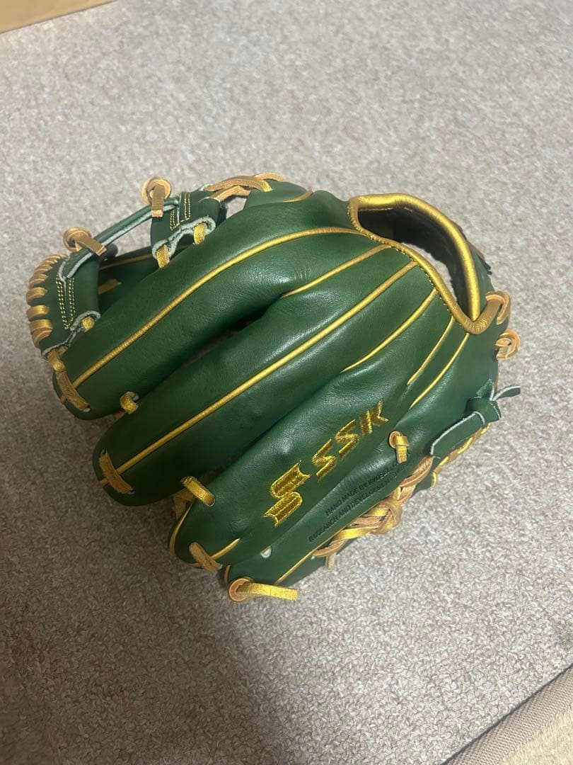 ジ*ン様 SSK 軟式グローブ 緑色 ゴールドステッチ