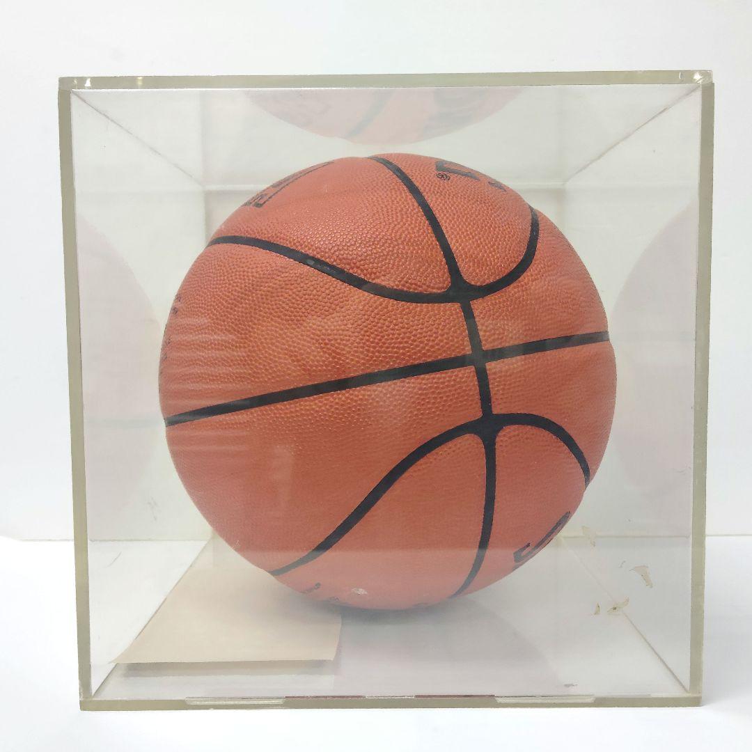 マイケル・ジョーダン　サイン入りボール　証明書付き