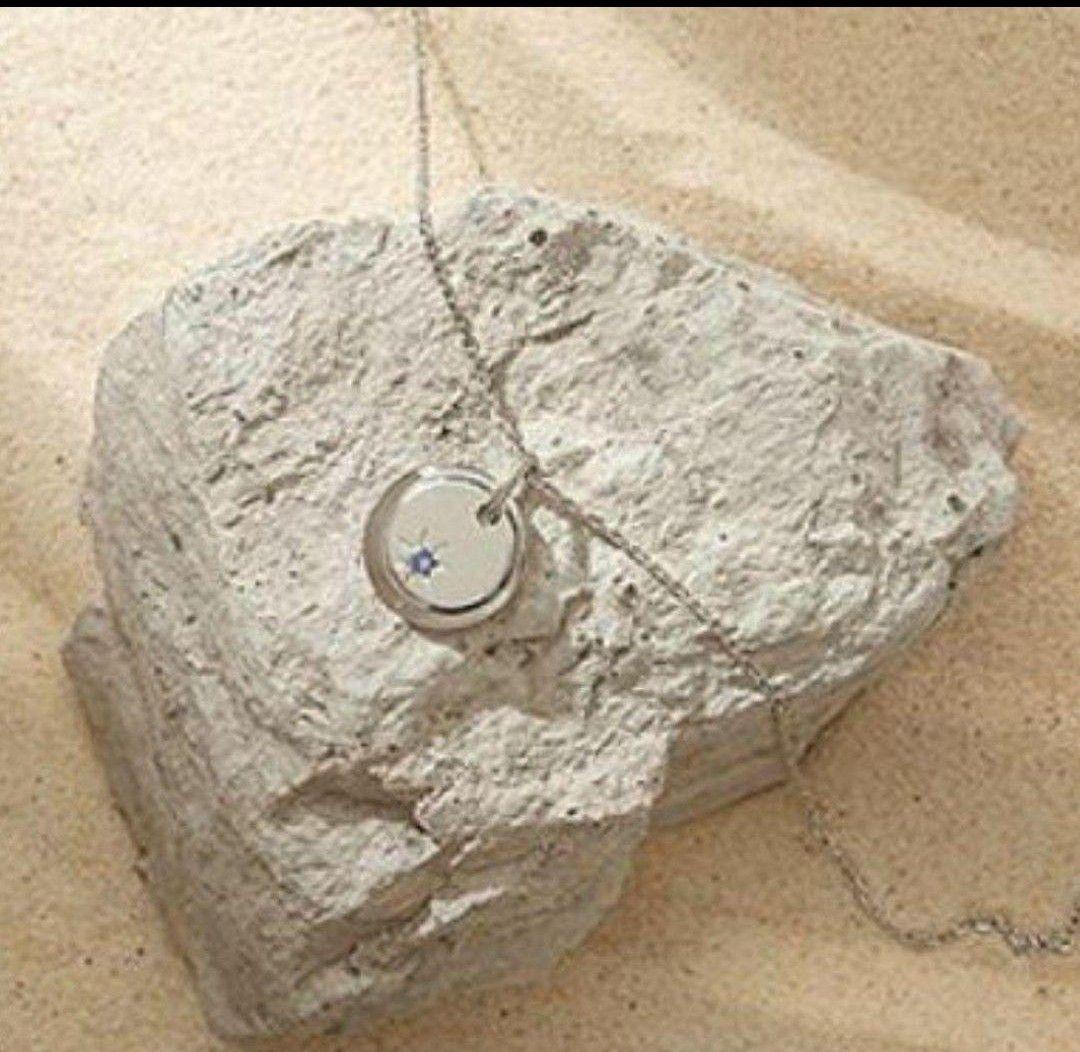 防弾少年団　BTS x STONE HENGE （BIRTH）Ｖ ネックレス