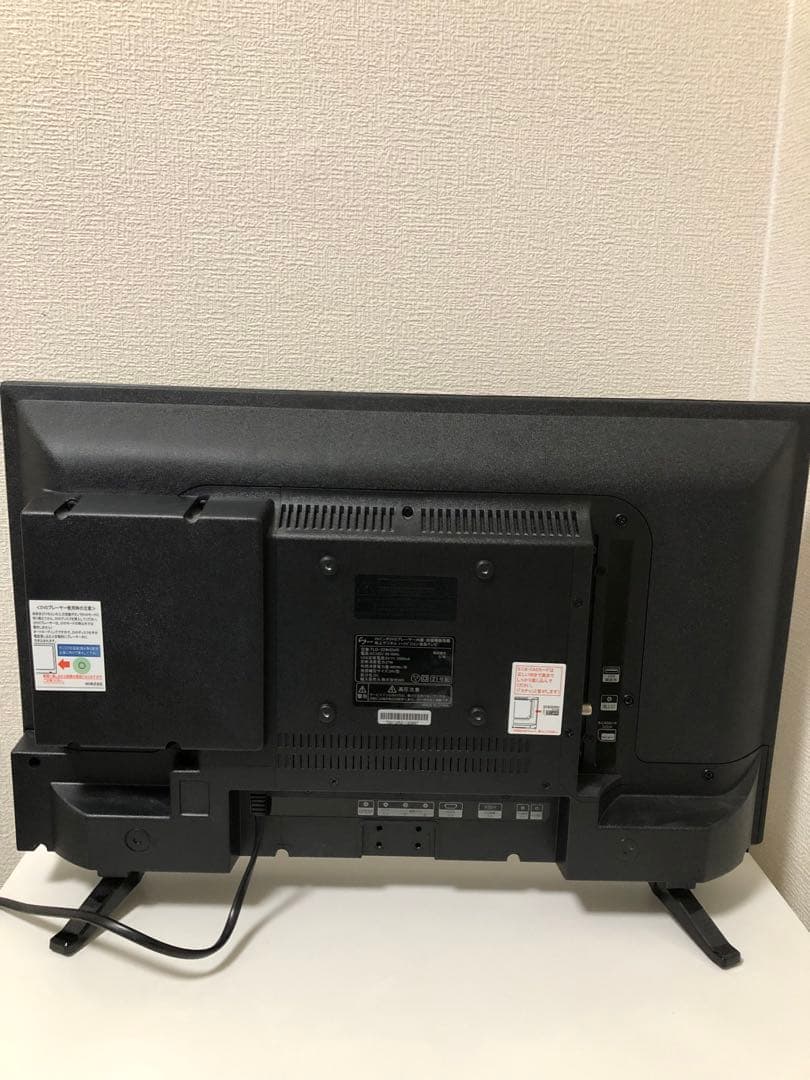 こ*う様 DVDプレーヤー内蔵24インチ液晶テレビ　接続ケーブル付き