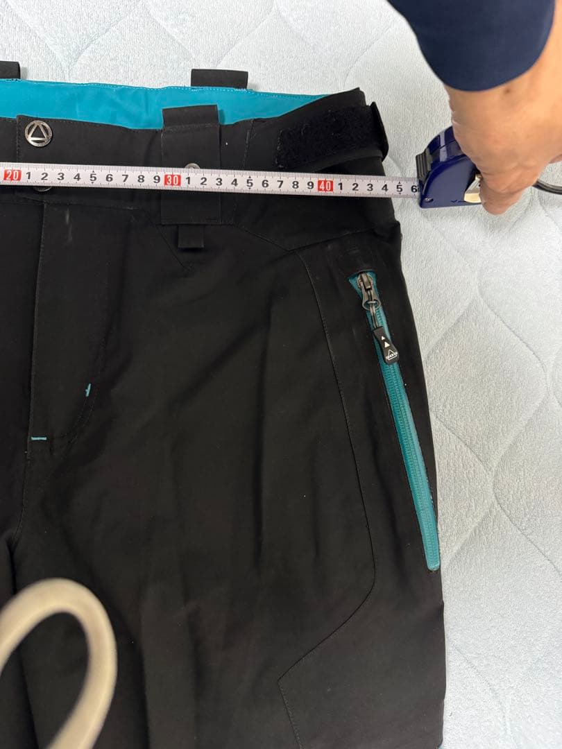 再再々値下　SOSスキーウェア Mサイズ