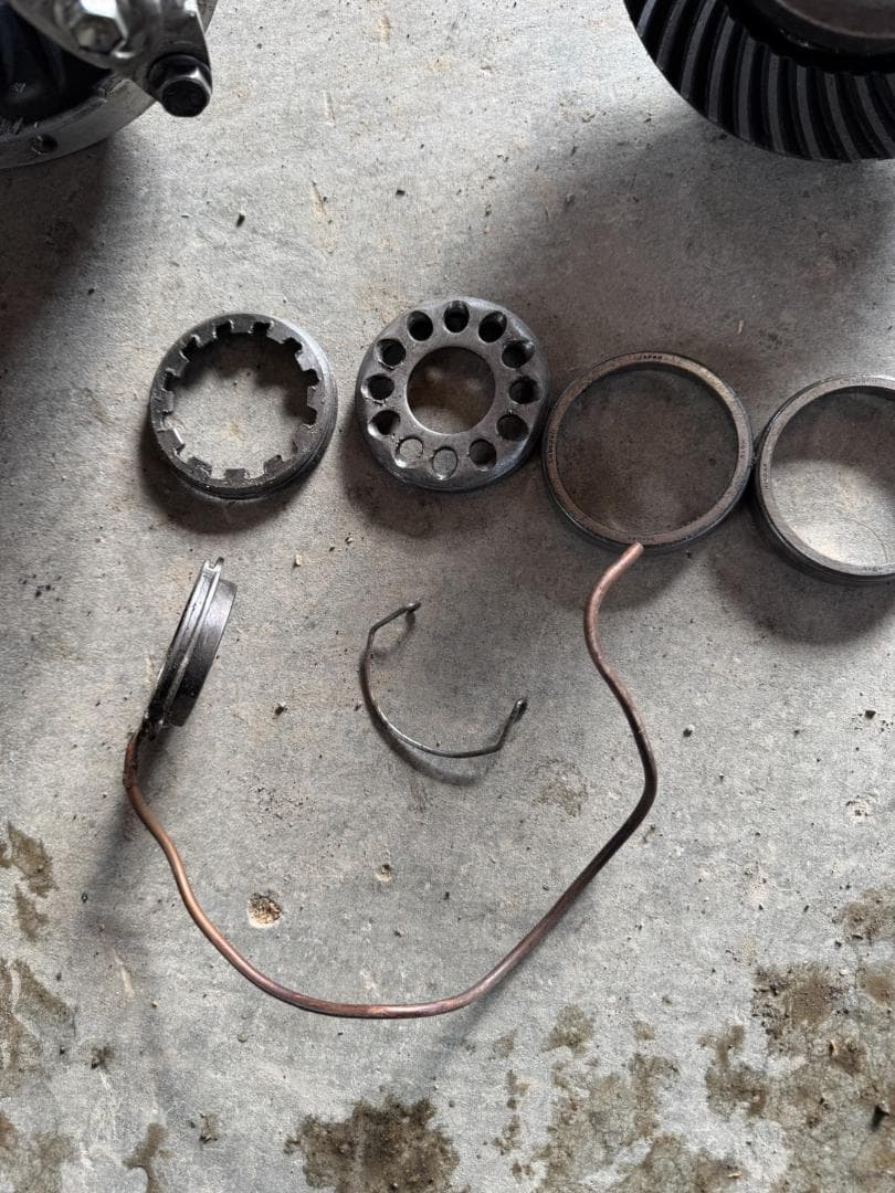 JB23　フロント　エアロッカー　部品取り　再利用可　ジムニー