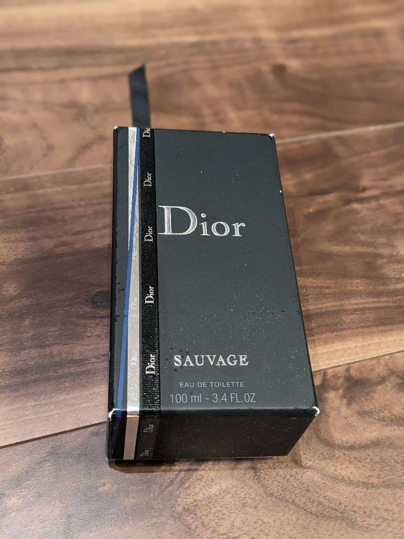 Dior sauvage　ソヴァージュ オードゥ トワレ　100ml