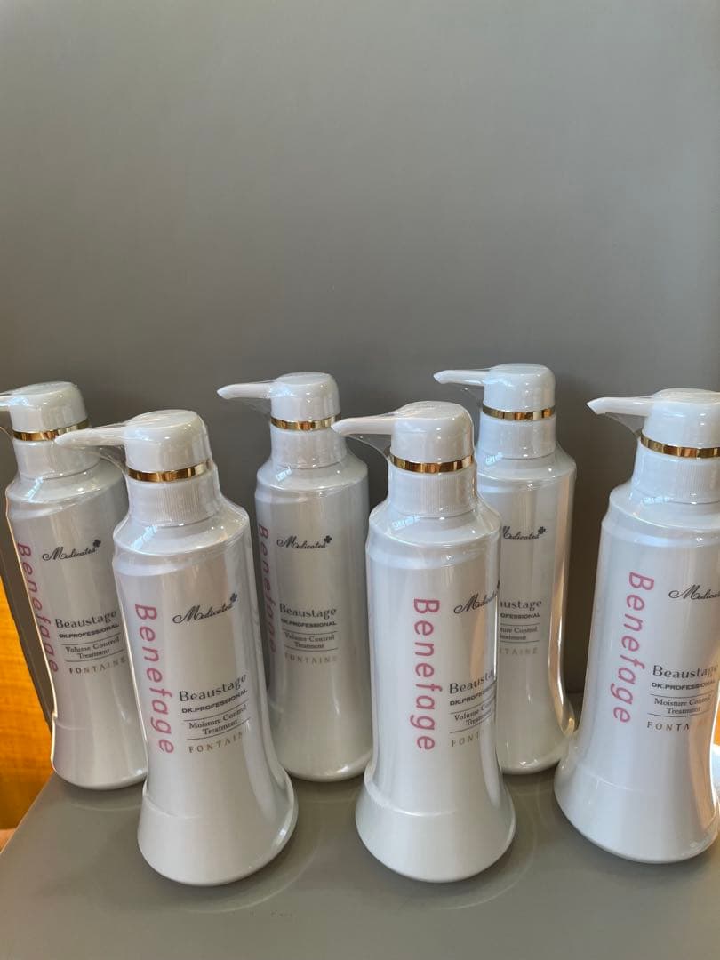 アデランス　ベネファージュ　薬用ボリュームコントロール　トリートメント　6本