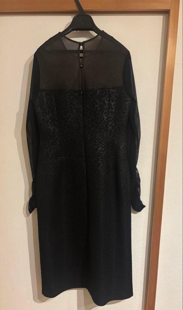 【ほぼ新品】タエアシダ　長袖チュール×フロッキーワンピースドレス Lサイズ