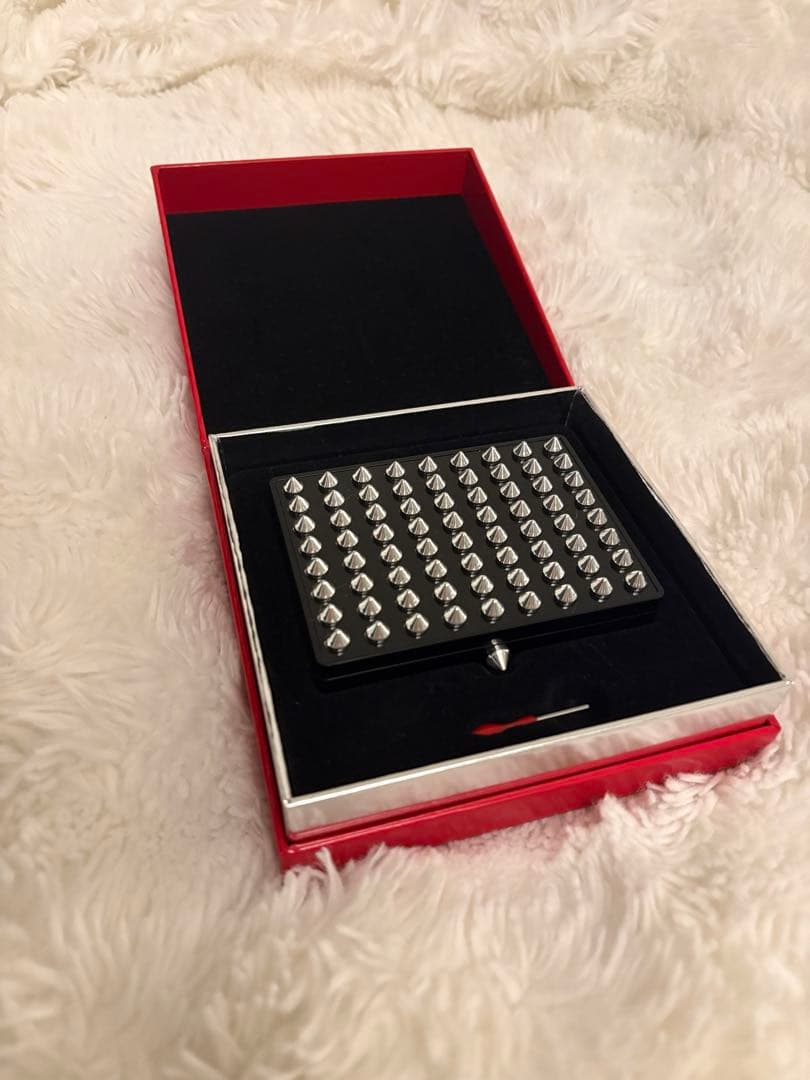 ルブタン　アブラカダブラ ラパレットブロンズエロイーズ　ケース付き