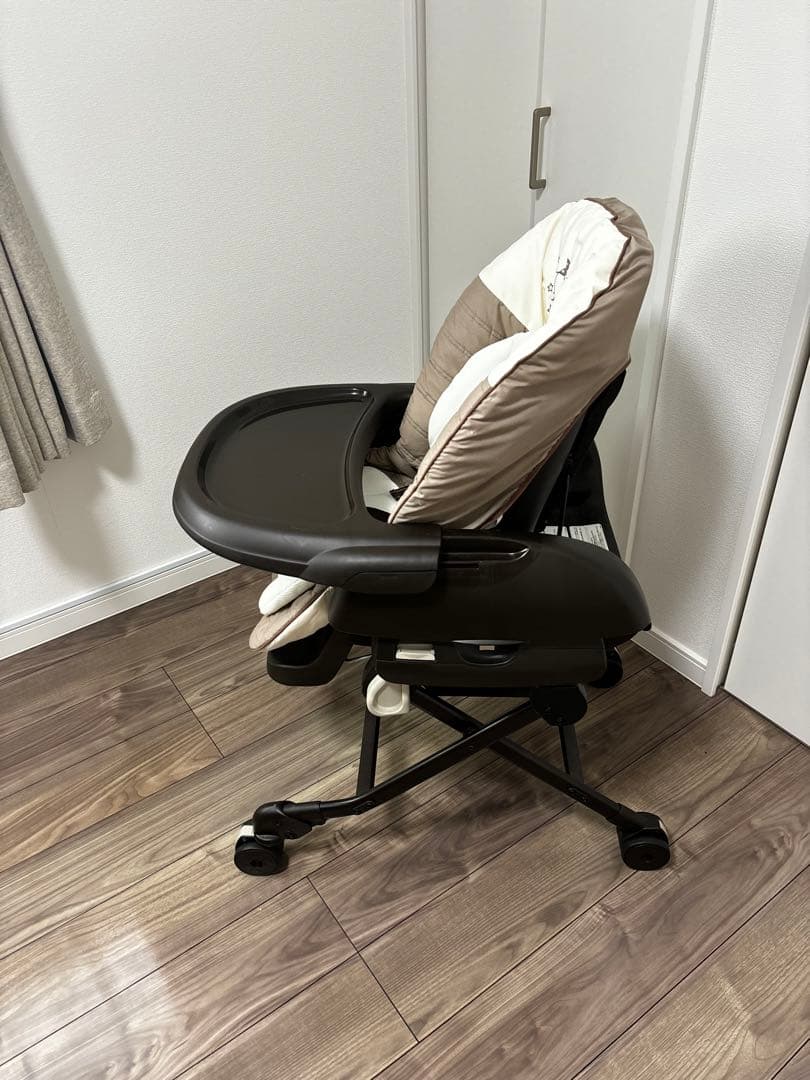 【直接お渡し限定　千葉】コンビ　ネムリラ　オートスウィング