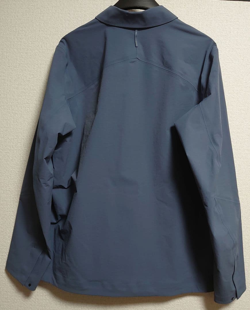☆新品☆VEILANCE FIELD SOFTSHELL JACKET M