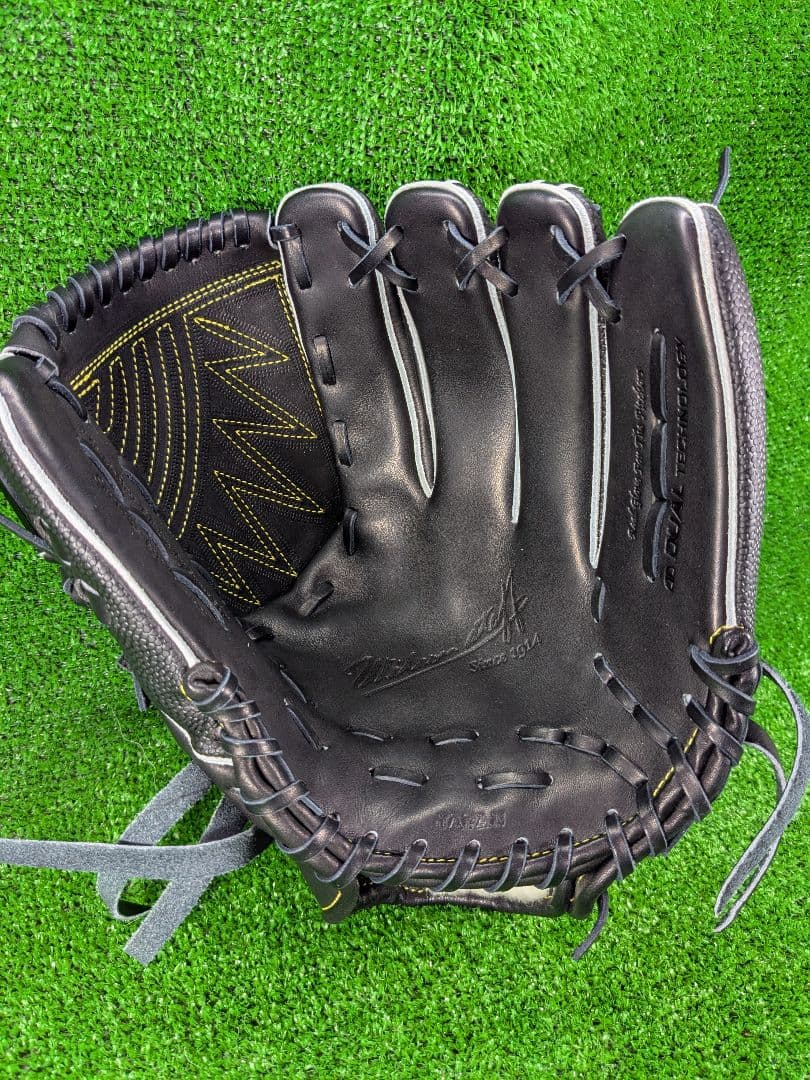 Wilson　ウイルソン　硬式用 　Wilson Staff DUAL　投手用