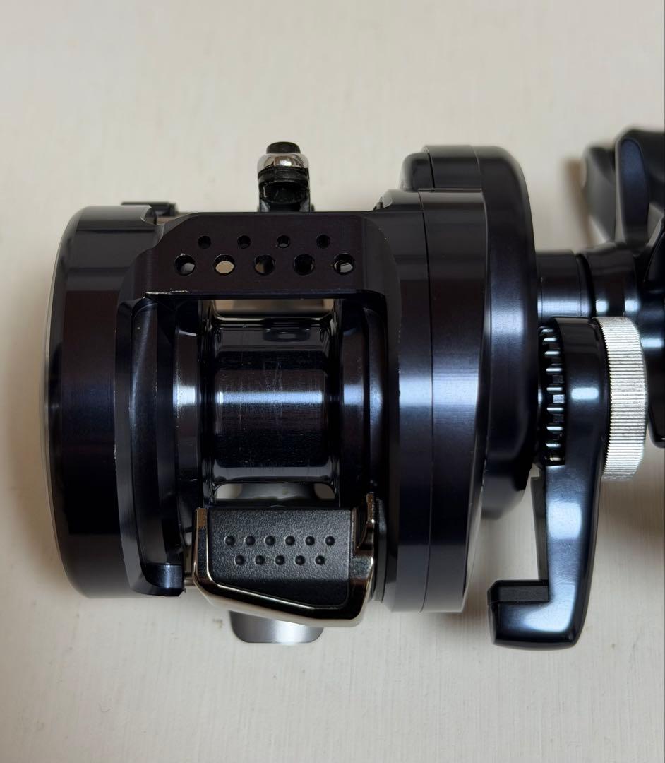 シマノ(SHIMANO) 20 オシアコンクエスト リミテッド 200PG(右)