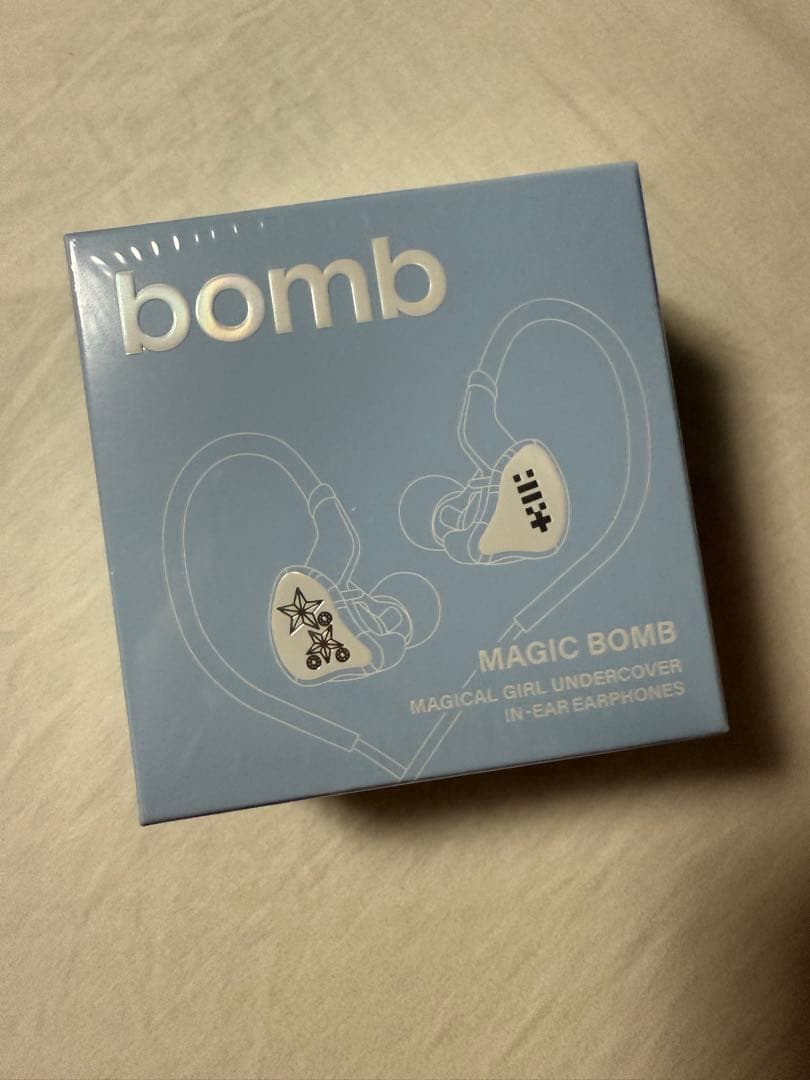 ILLIT bomb Merch ver イヤモニ イヤホン