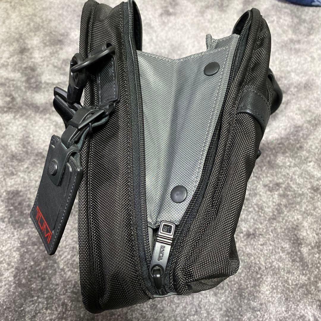 TUMI トゥミ　ALPHA2 Slim Brief