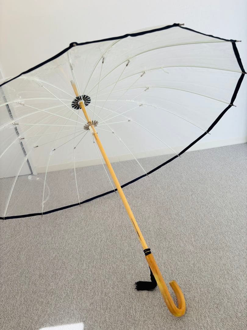 宮内庁御用達THIRD magagine ホワイトローズ社マリソル　ビニール雨傘