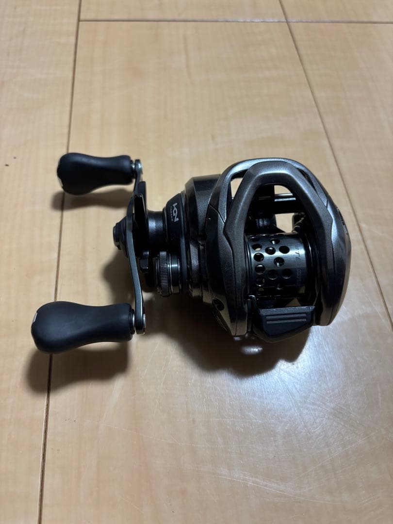 【美品】SHIMANO 25 SLX BFS XG 左ハンドル（箱・説明書付）