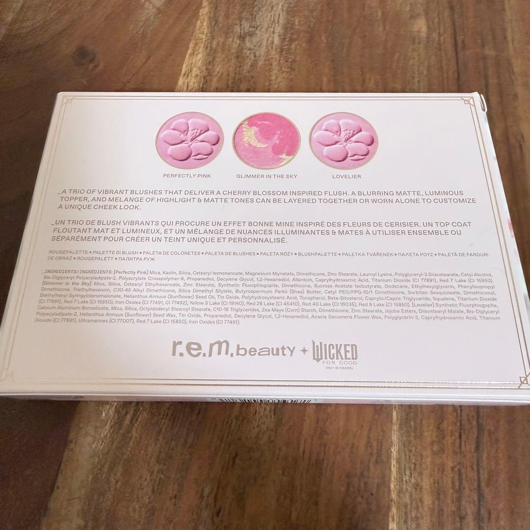 新品✨ r.e.m. beauty WICKED チーク ピンク 限定品
