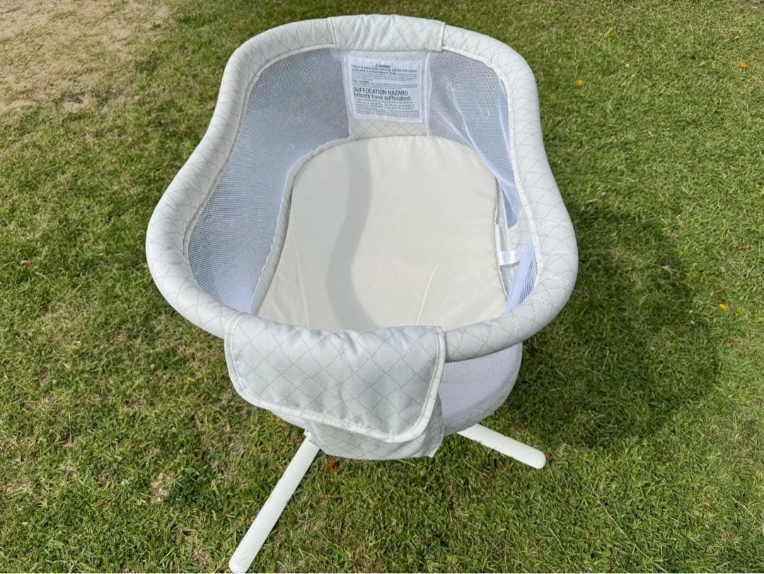 The HALO® Bassinest® 最高級メッシュデザイン バシネット
