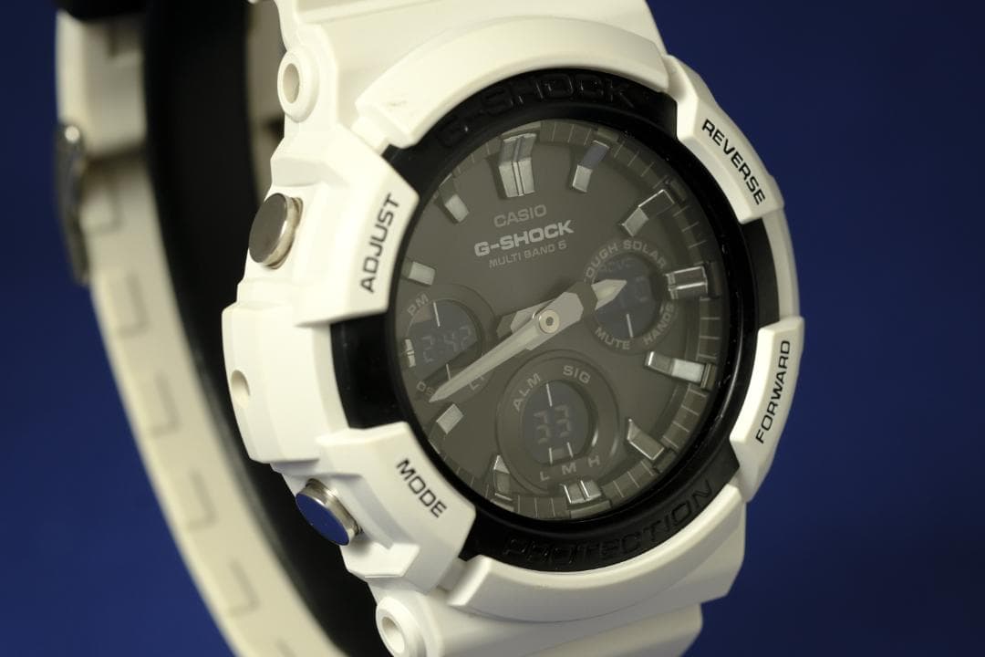 【良品】G-SHOCK GAW-100B 電波ソーラー／ビッグケース (131)
