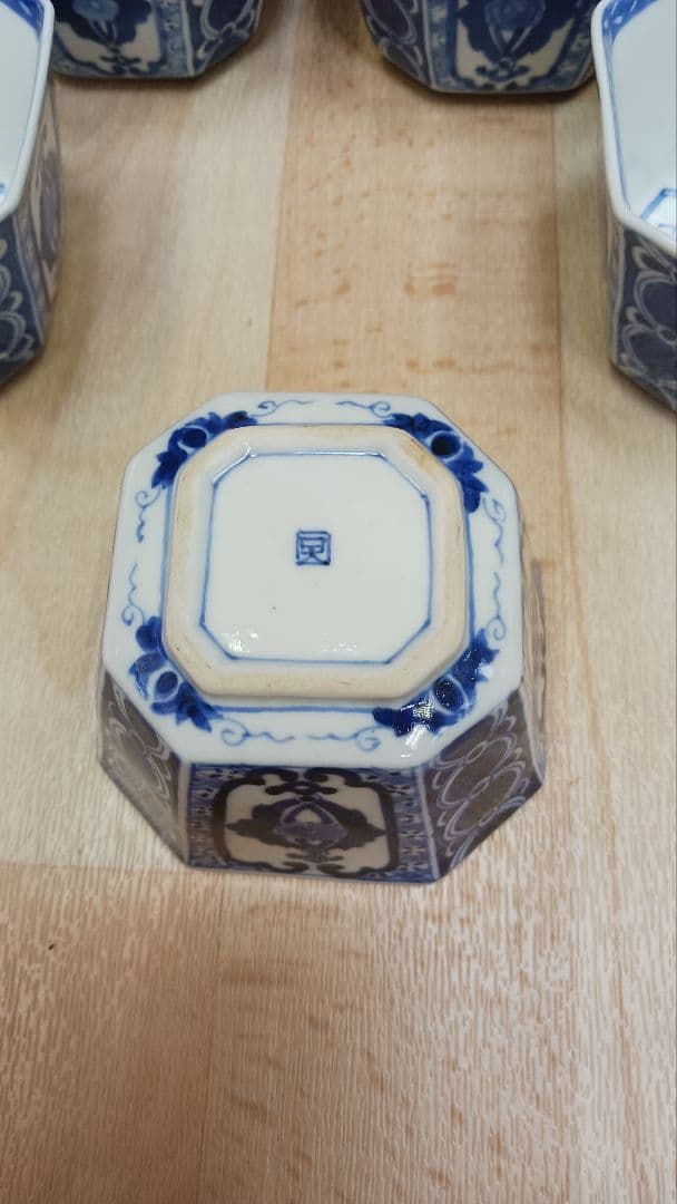 古伊万里　染付　向付　蕎麦猪口　八角窓絵花幾何学文様　6客　共箱　明治14年