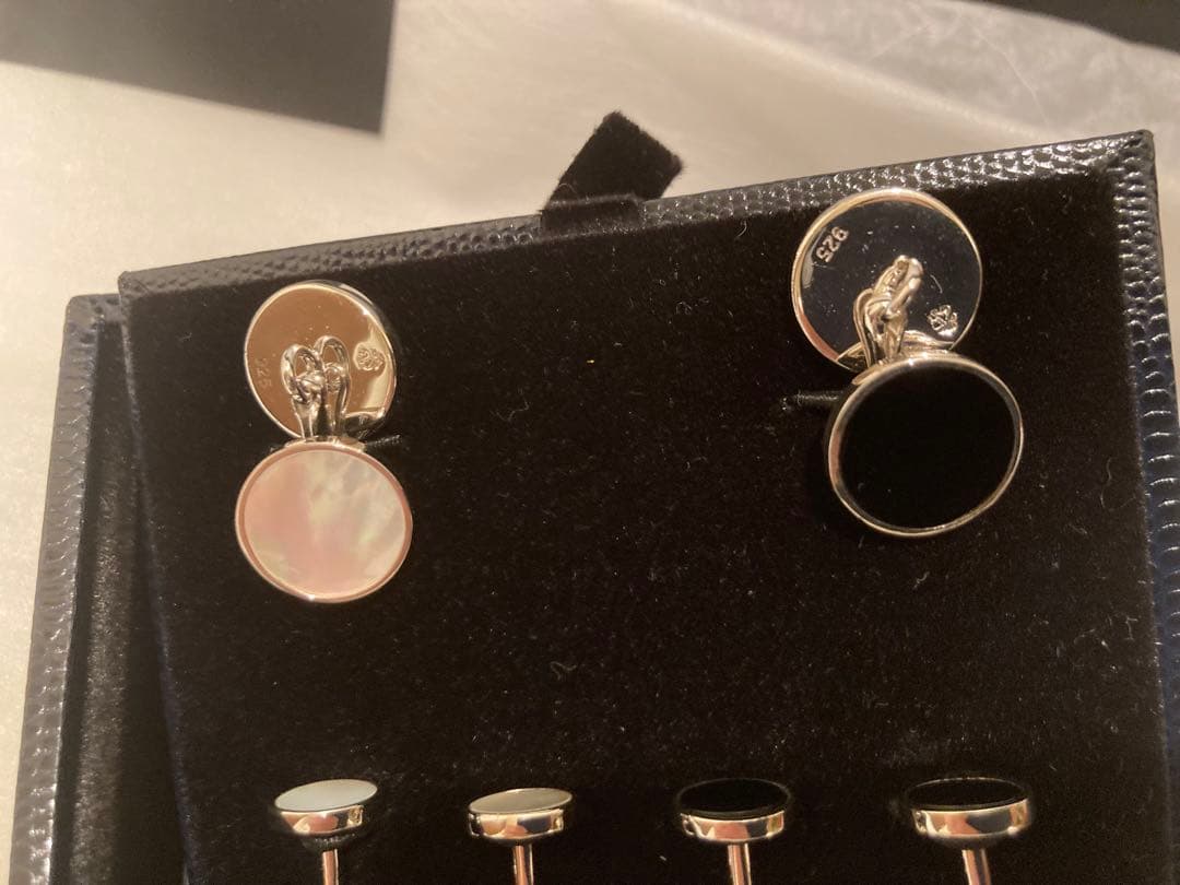 ブルックスブラザーズ　カフス　オニキス・シルバー