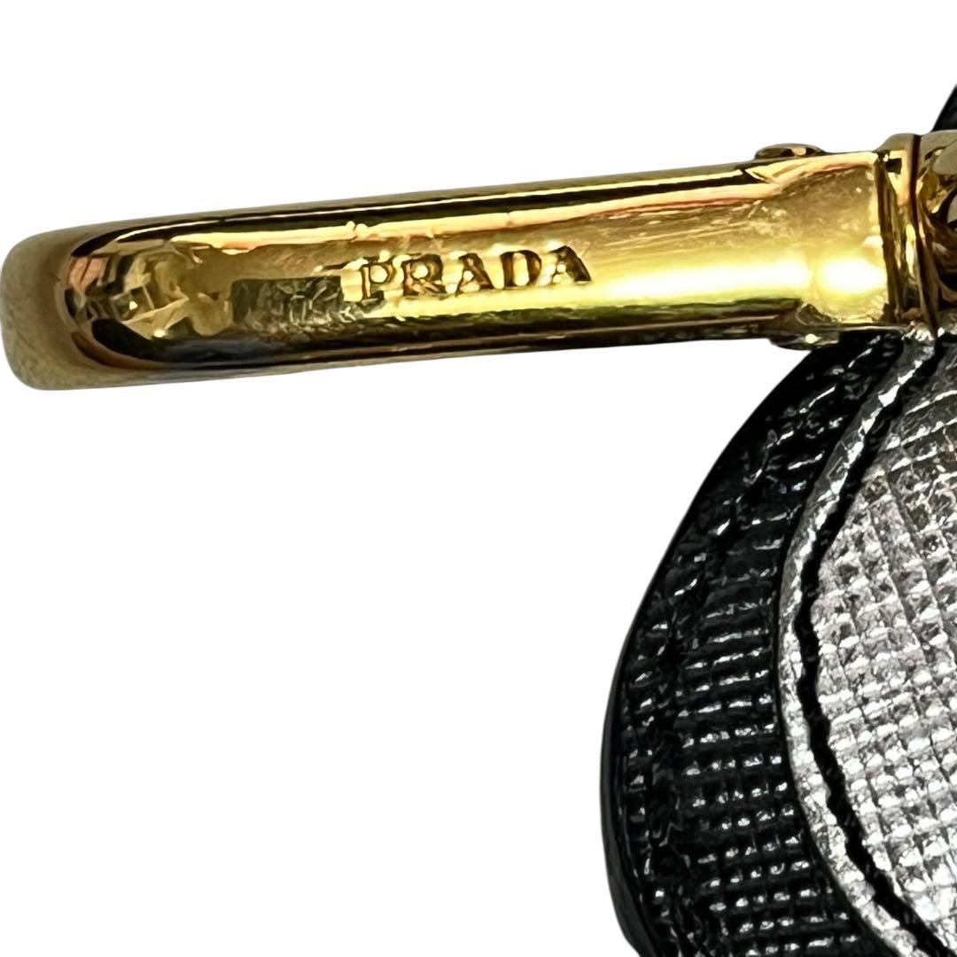 PRADA プラダ　バタフライ　蝶　デザイン バッグチャーム　キーホルダー