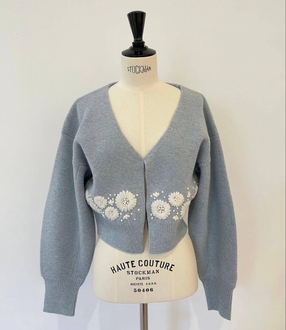美品flower hand embroidery v-neck cardigan