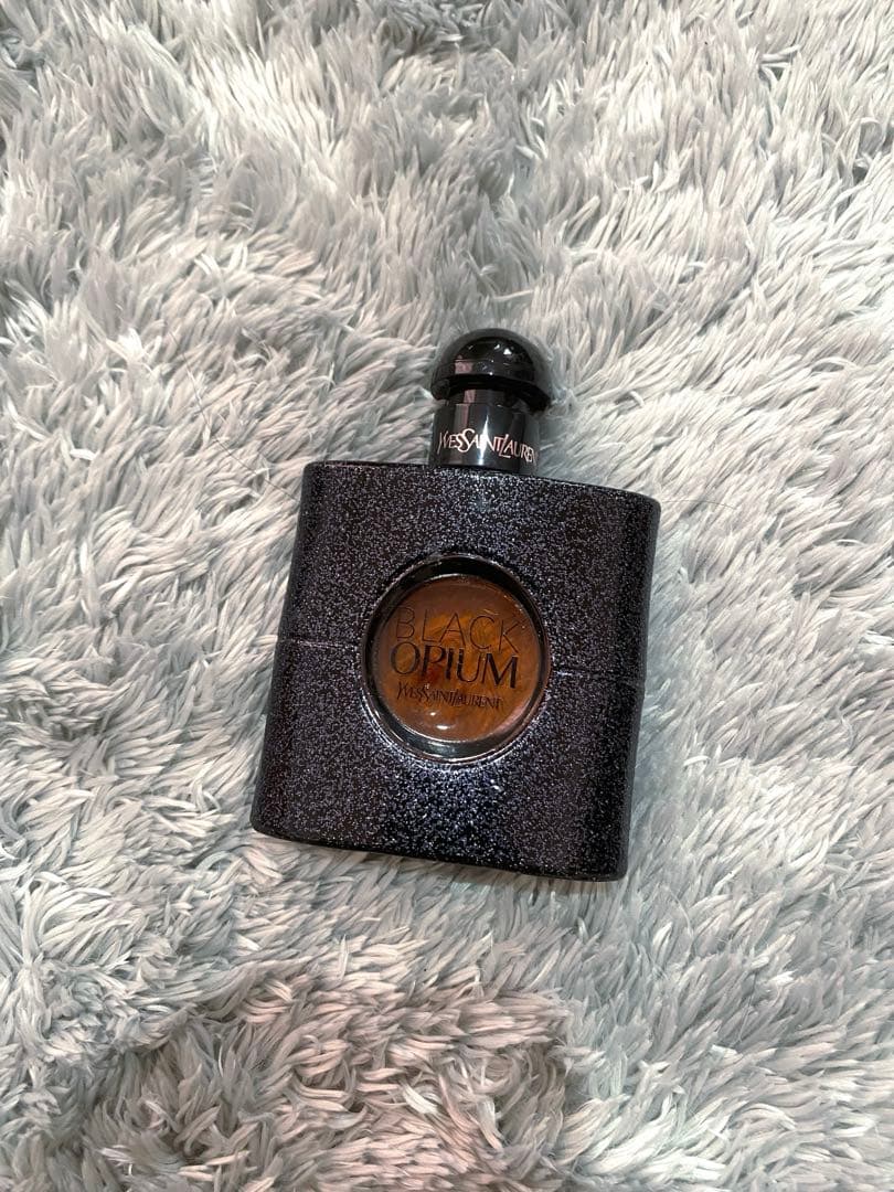 Yves Saint Laurent ブラックオピウム 香水 50ml