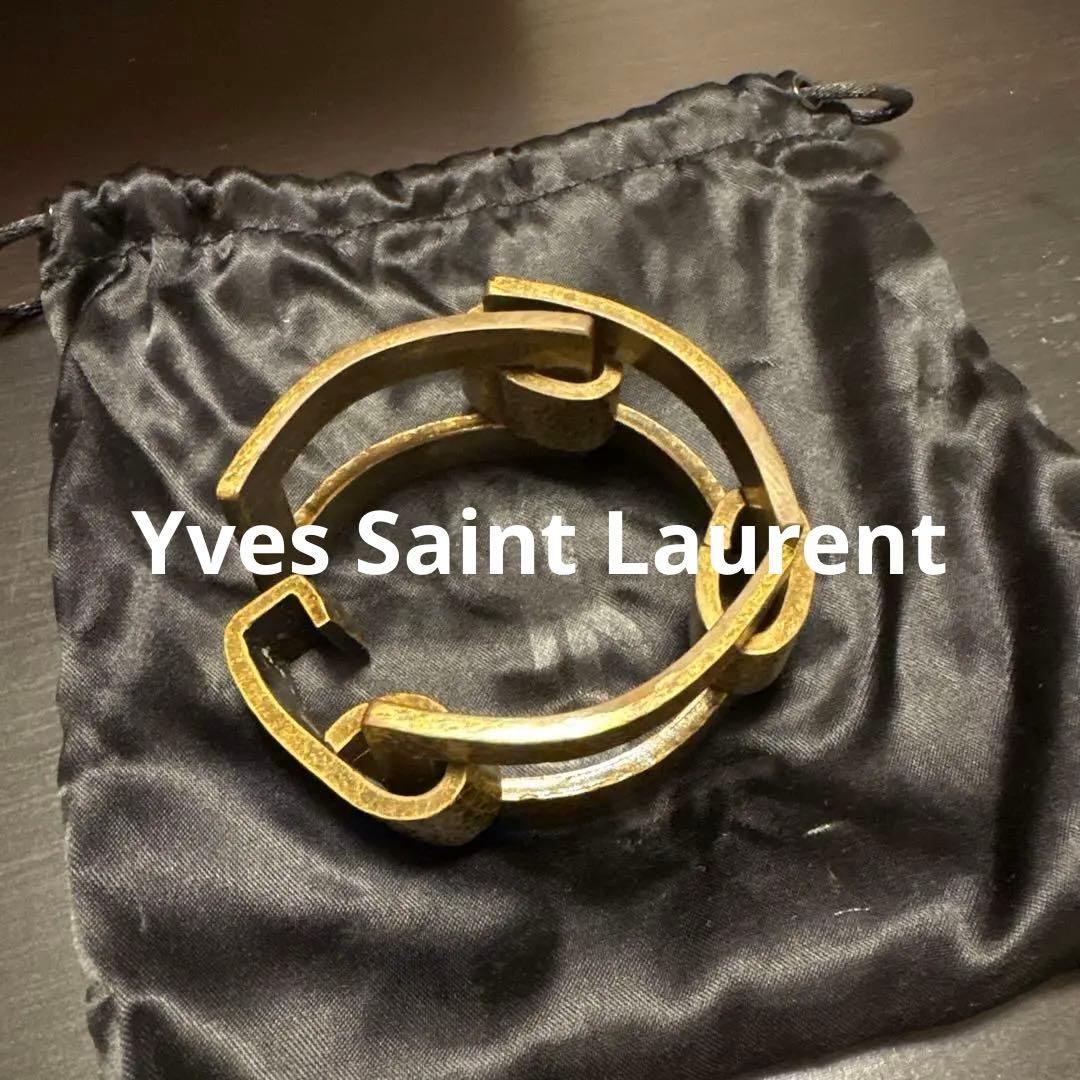 YVES SAINT LAURENT ゴールド ハンマード バングル