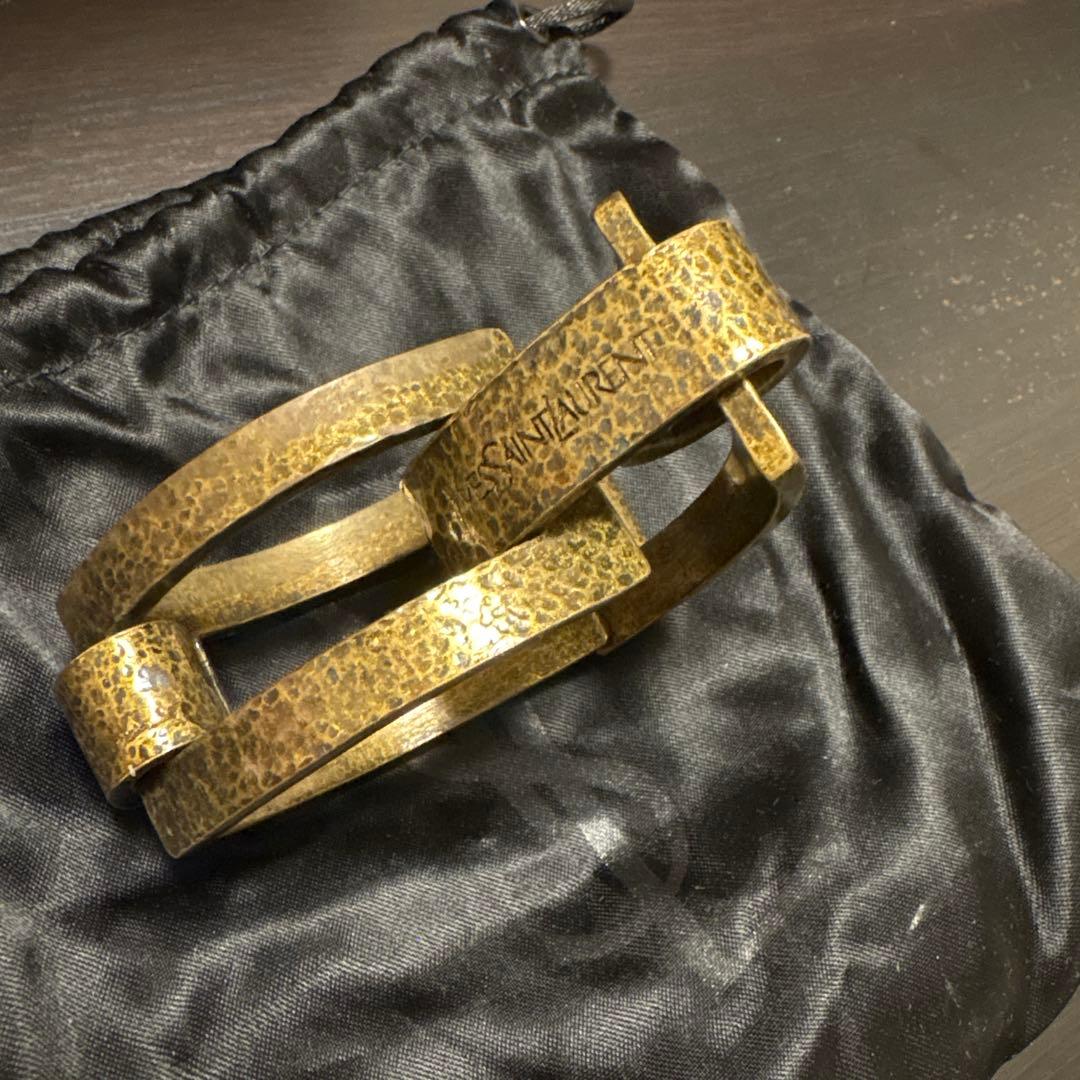 YVES SAINT LAURENT ゴールド ハンマード バングル