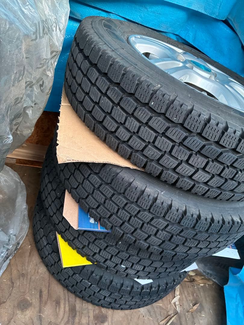 145-R12-6PR ヨコハマ スタッドレス　4本