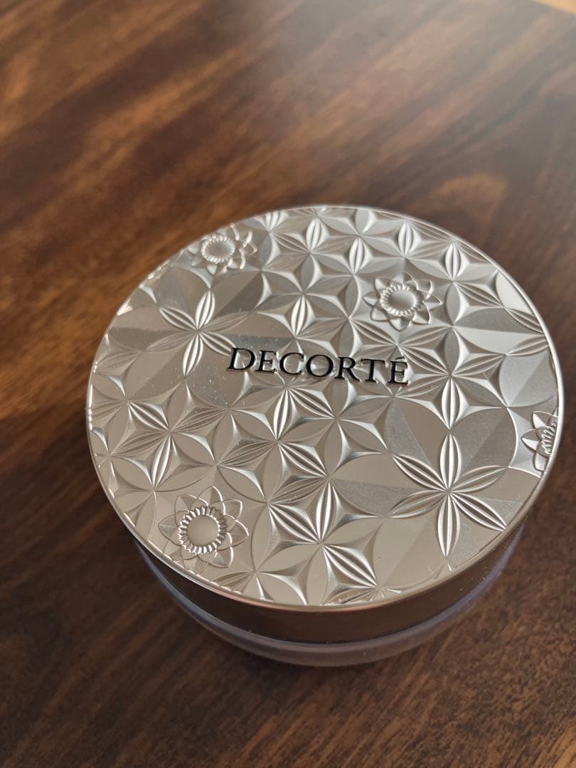 下地、リキッドファンデ，パウダー