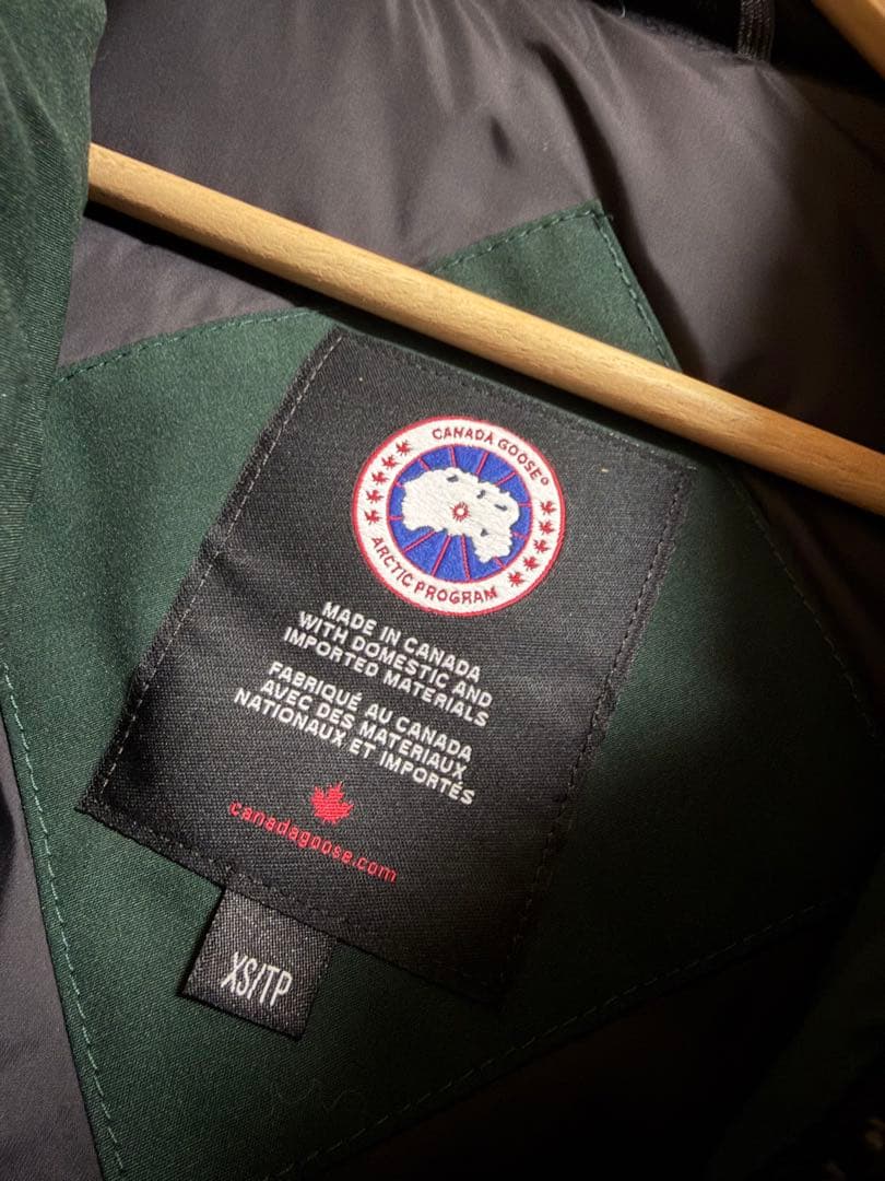   ダウンベスト ダークグリーン　XS