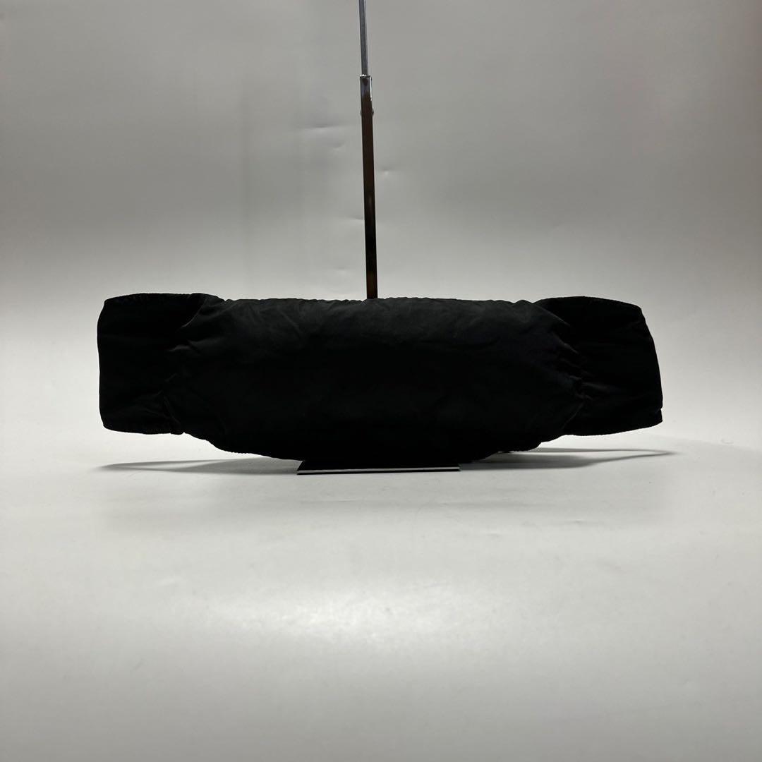 i81【極美品】プラダ　三角ロゴ　ナイロンブラック　ウエストポーチボディバッグ