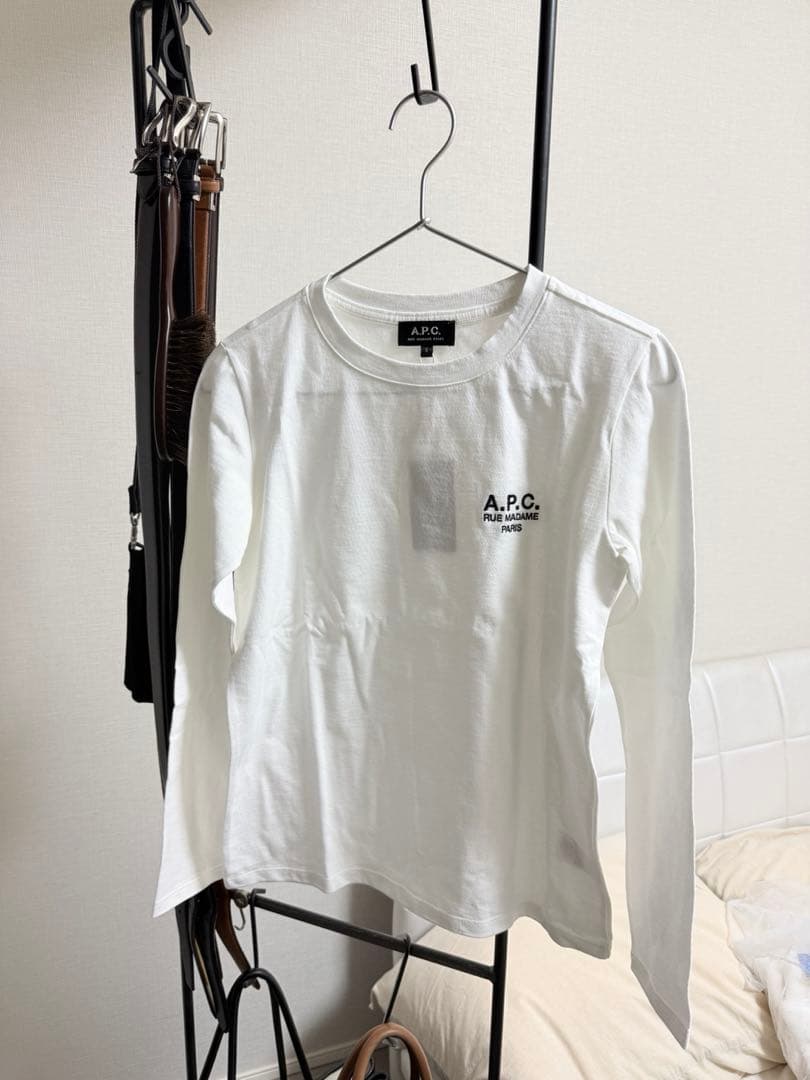 未使用 A.P.C. ホワイト長袖Tシャツ RUE MADAME PARIS