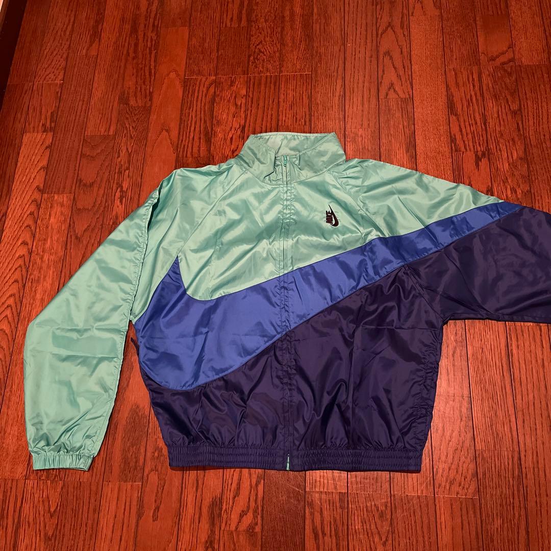 ナイキ　ラボ限定　ビックスウッシュ ナイロンジャケット