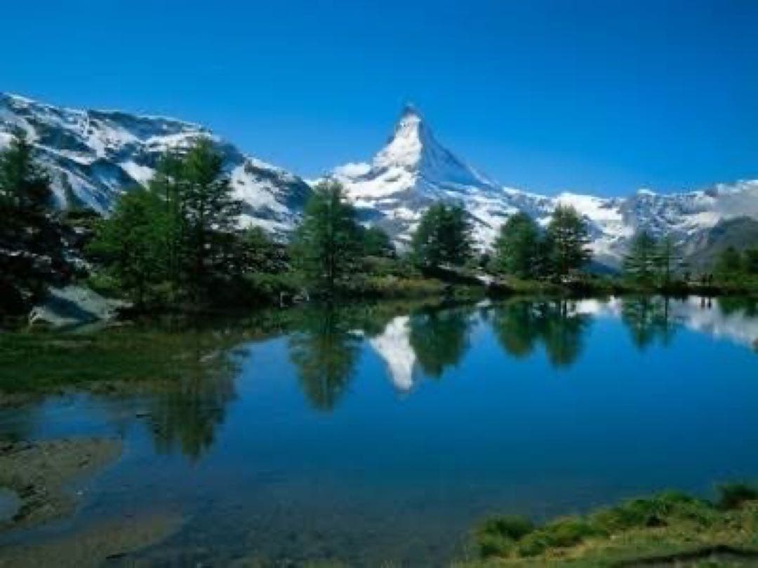 ラコリーヌ　リップシェイパー（リップトリートメント）