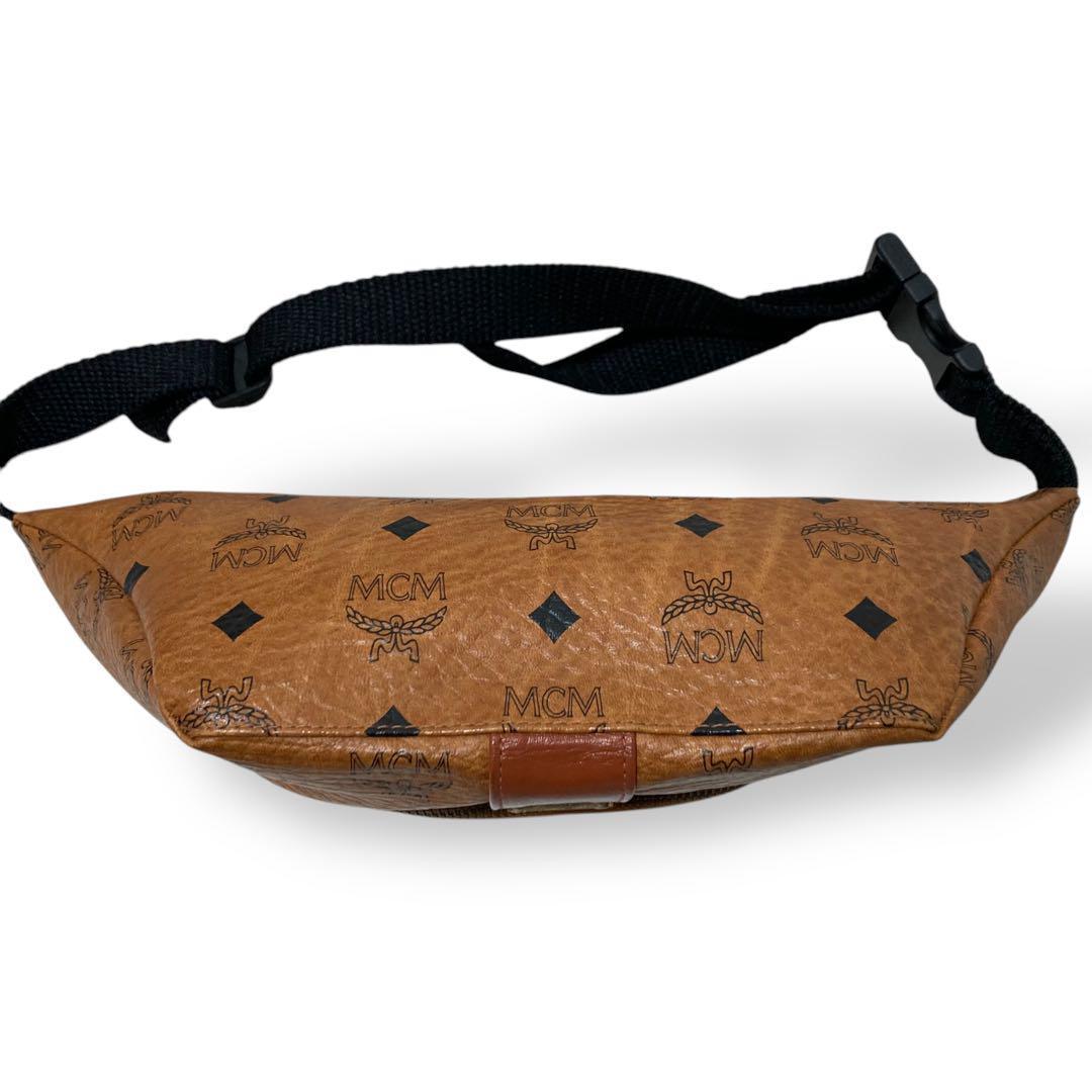 【美品】エムシーエム　ヴィセトス ボディバッグ　ウエストポーチ　レザー　キャメル