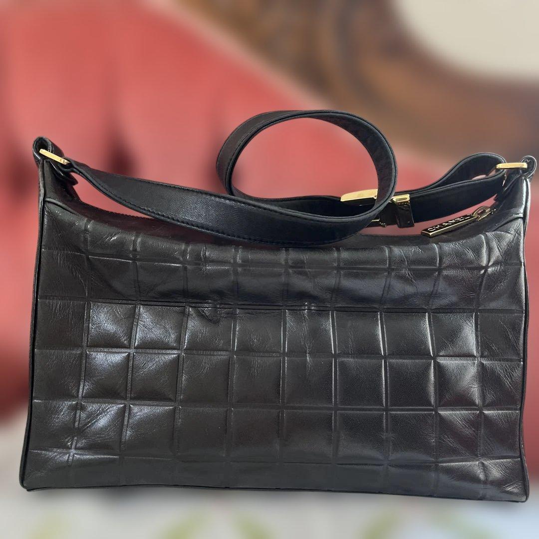 CHANEL ショルダーバッグ