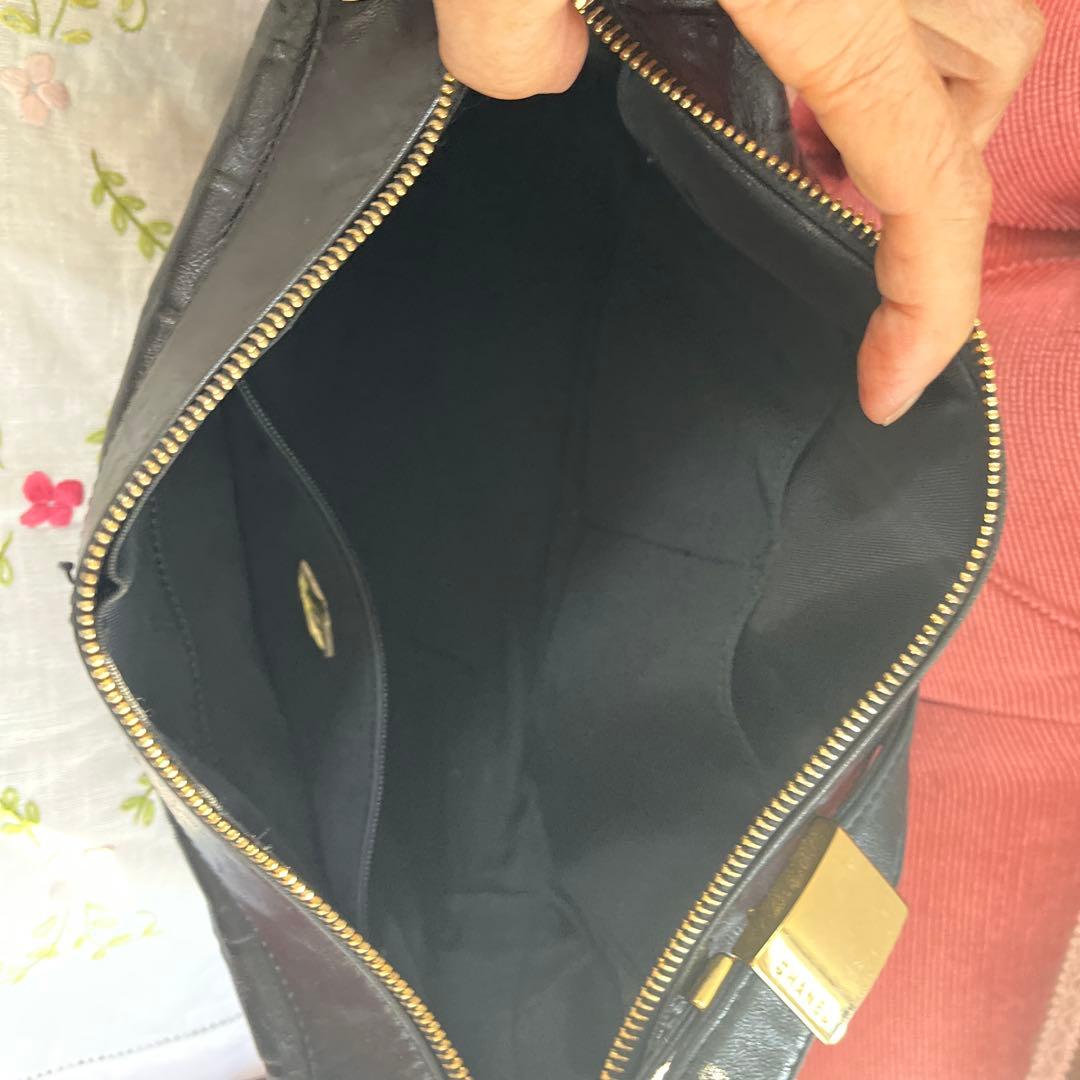 CHANEL ショルダーバッグ